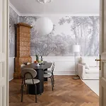 Airstay : Deluxe Old Town Διαμέρισμα *