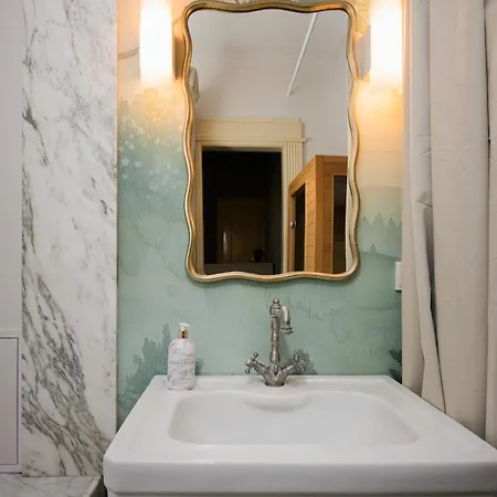 Airstay : Deluxe Old Town Lejlighed