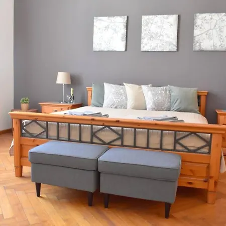 Airstay : Deluxe Old Town