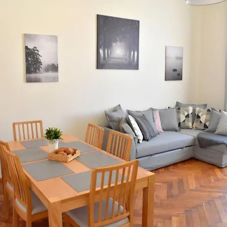 Airstay : Deluxe Old Town