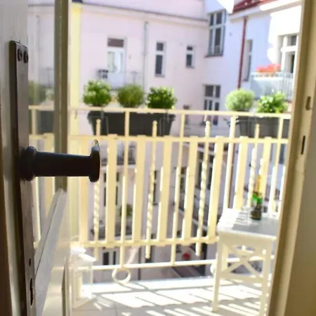 Airstay : Deluxe Old Town Appartement Prague