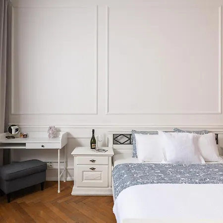 Apartment Airstay : Deluxe Old Town