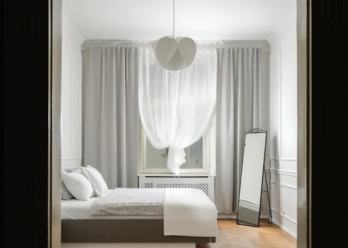 Airstay : Deluxe Old Town *