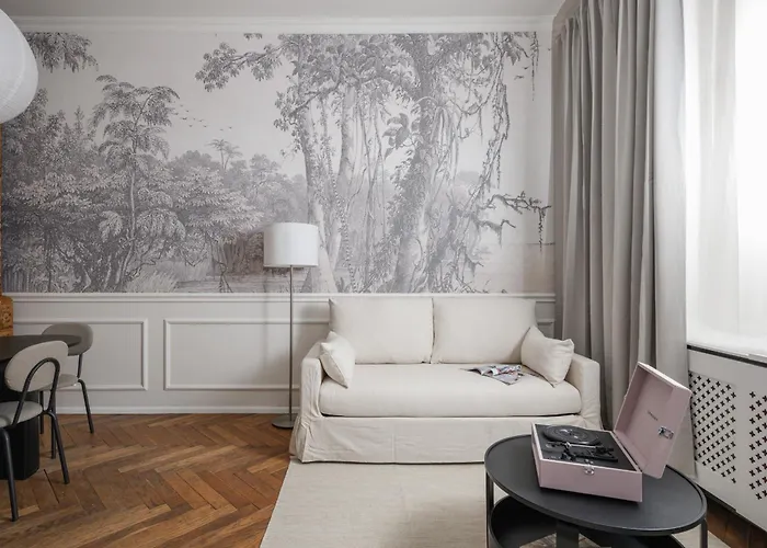 Airstay : Deluxe Old Town